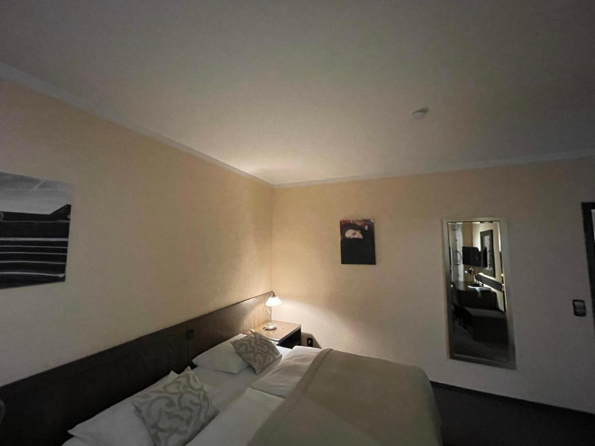 Hotel Brunnenhof Bad Nauheim Exteriör bild